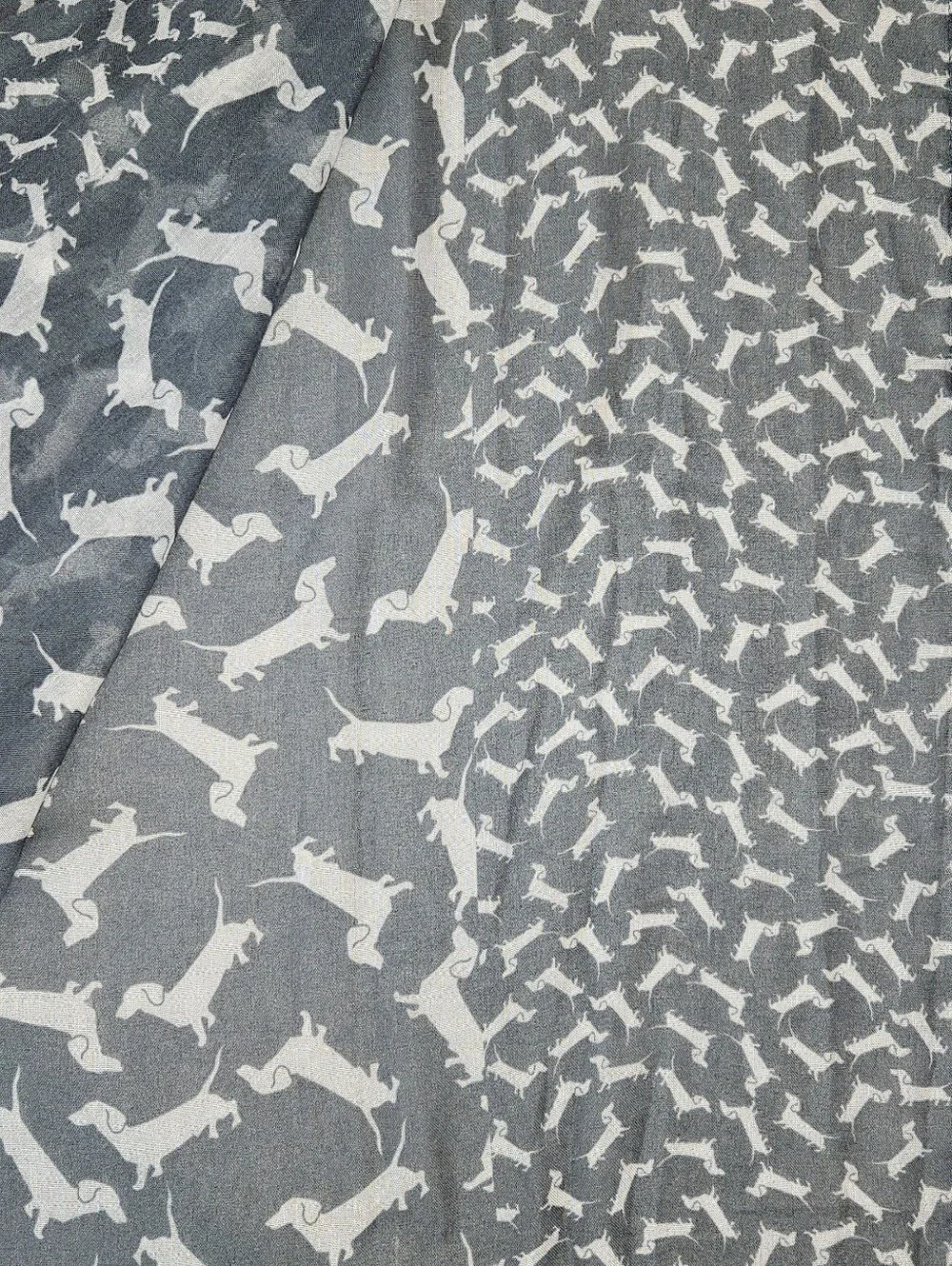 Grey Dachshund Print Scarf – Pre-Owned – Lightweight Dog Lover Accessory